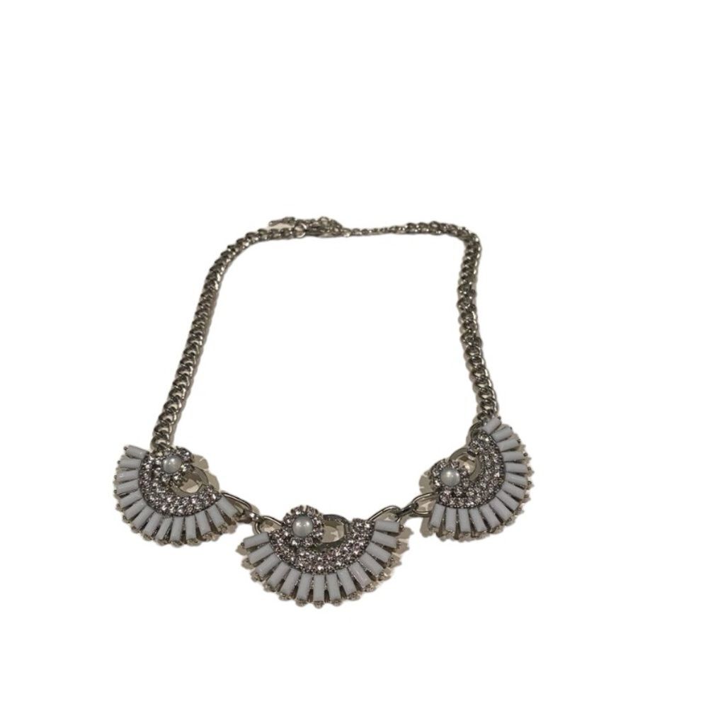costume jewelry adjustable silver necklace with white detail ethnic